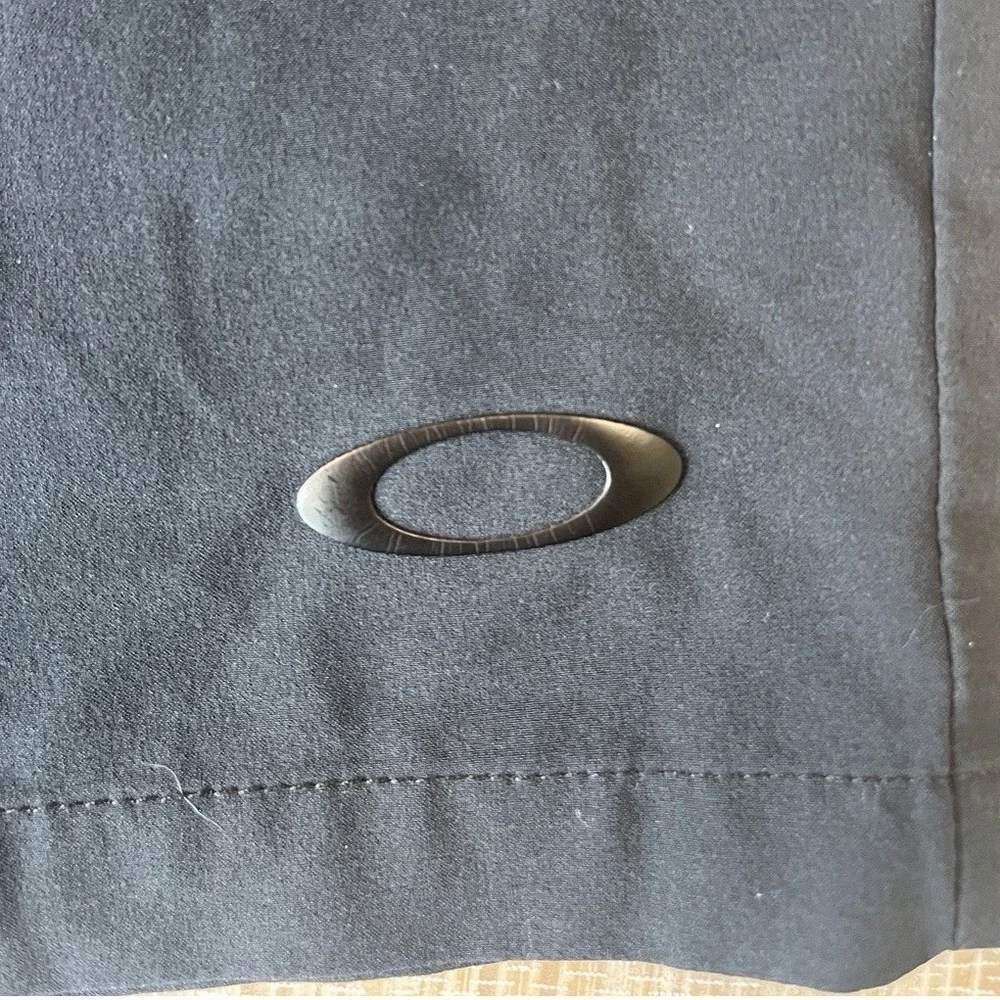 OAKLEY Mens Performance Shorts Size 30 NAVY Golf Stretch Longer Inseam ‎ 11